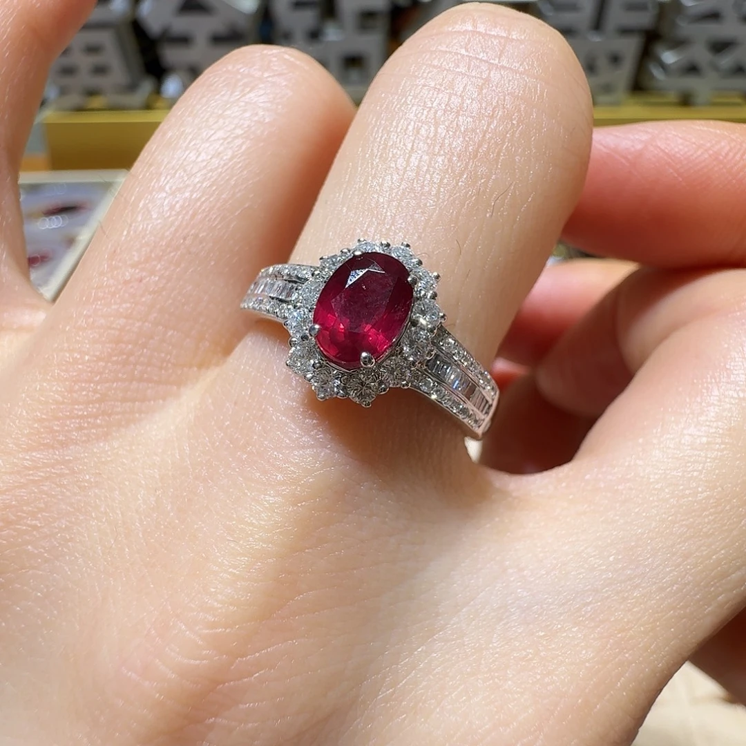 戒指红宝石18K金镶嵌