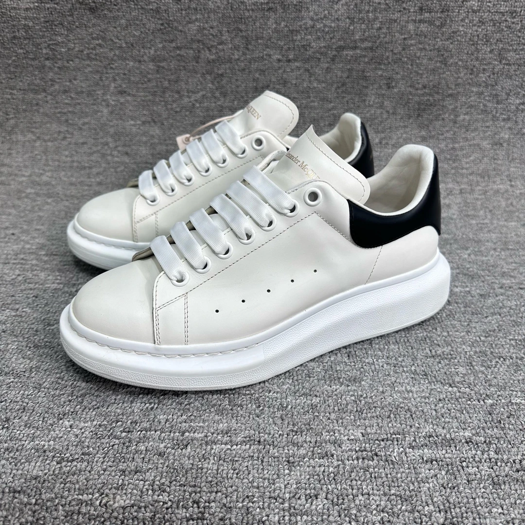 95新 Alexander McQueen/亚历山大·麦昆 41码 黑白尾 准新 休闲鞋