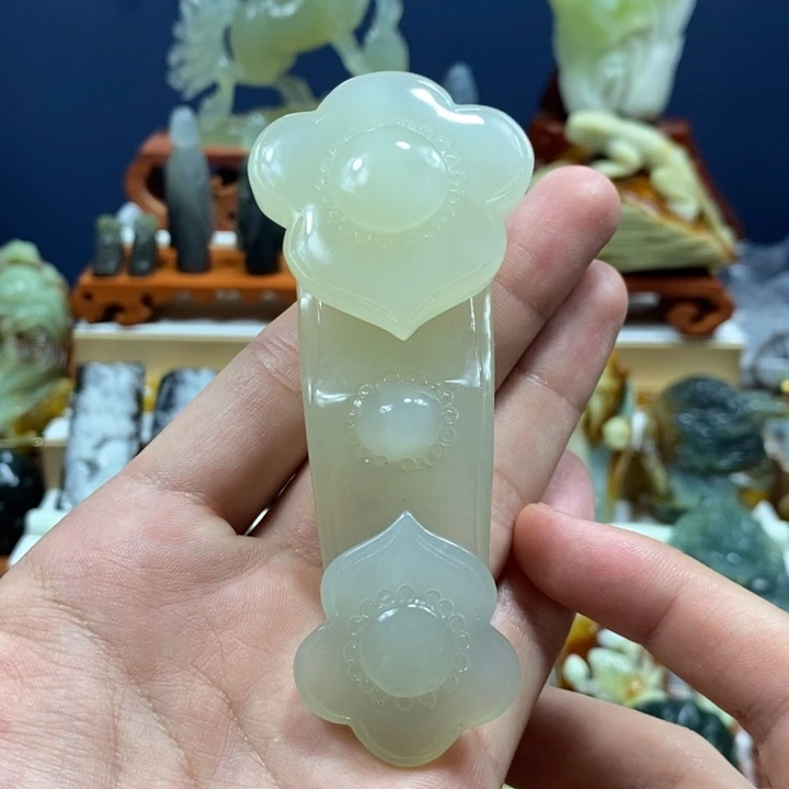 岫玉未镶嵌手把件