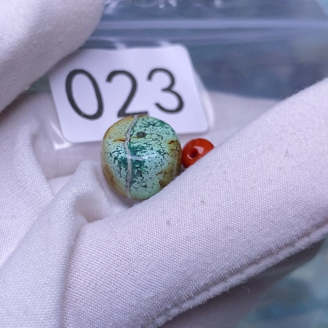 南红玛瑙未镶嵌珠宝奇石