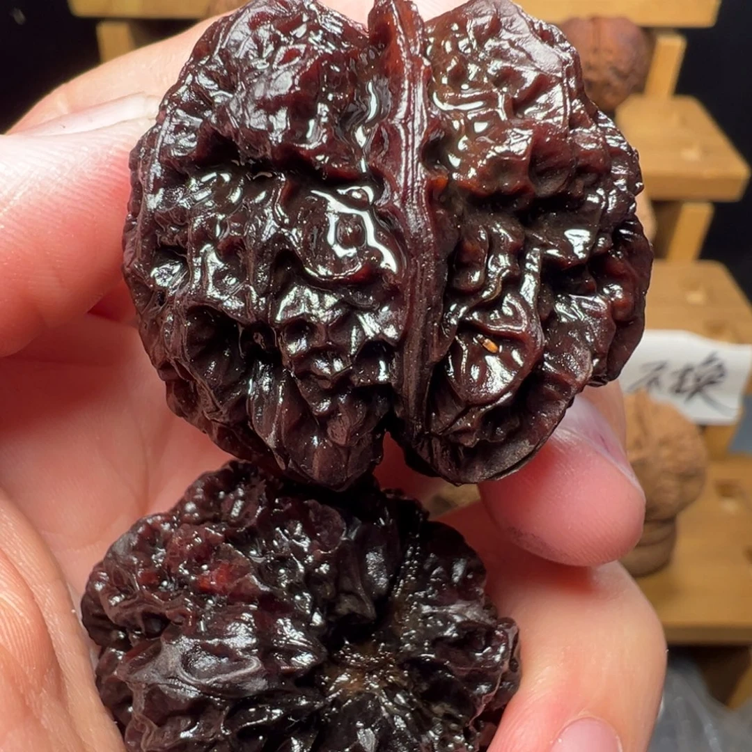 文玩核桃吊坠舍利子38mm