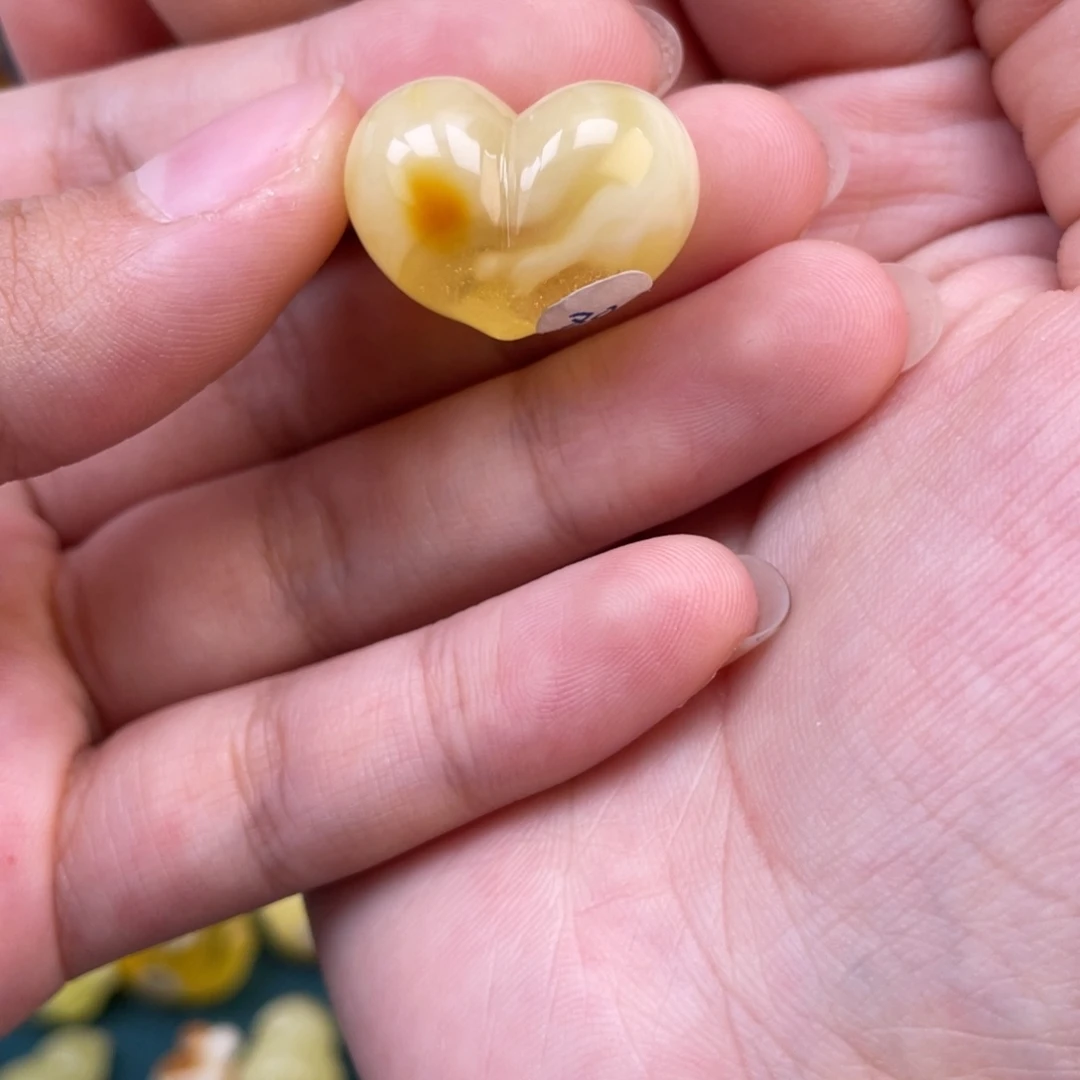 裸石琥珀未镶嵌蜜蜡