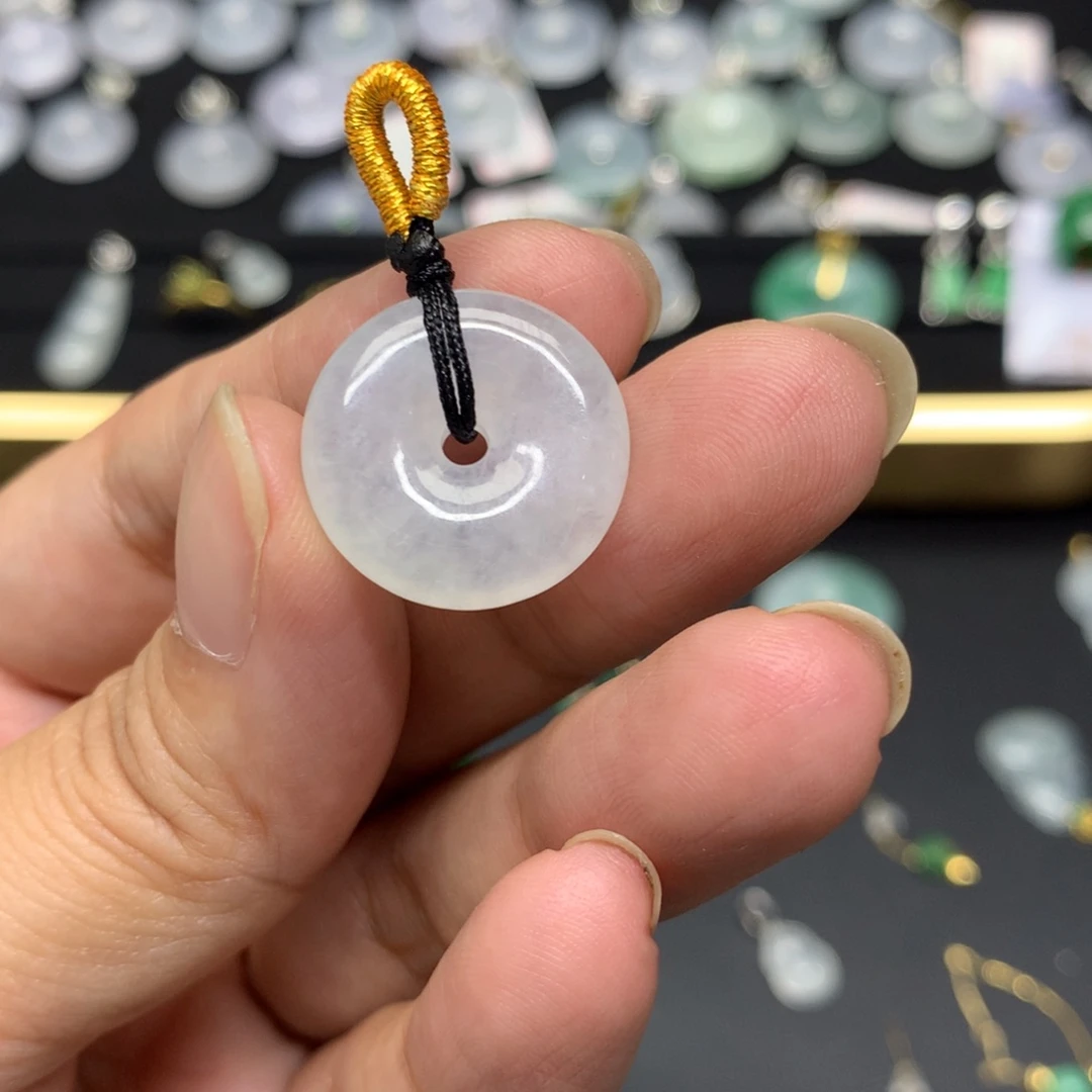 吊坠(不含链)未镶嵌翡翠阿*有纹裂