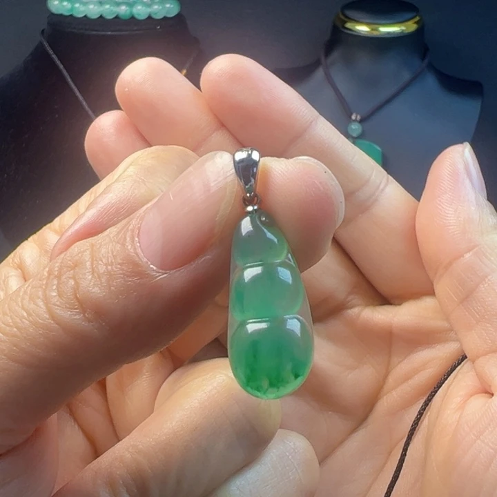 石英质玉银S925镀金镶嵌颈饰