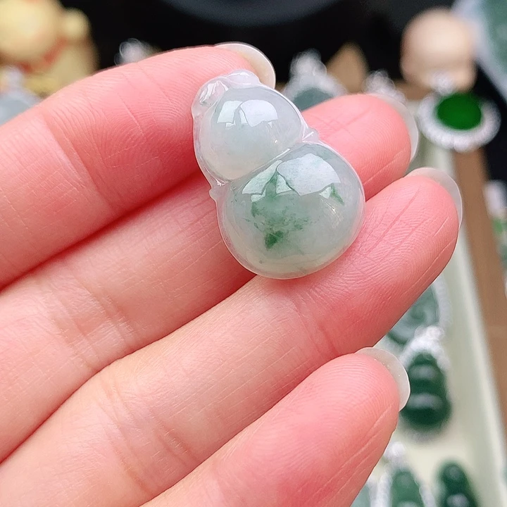 颈饰未镶嵌翡翠吊坠