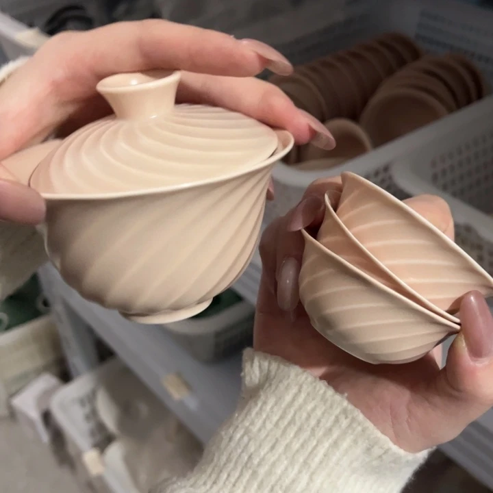 四件套哈哈哈哈哈哈哈