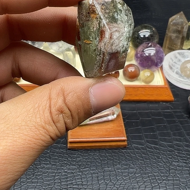 珠宝半成品未镶嵌水晶83