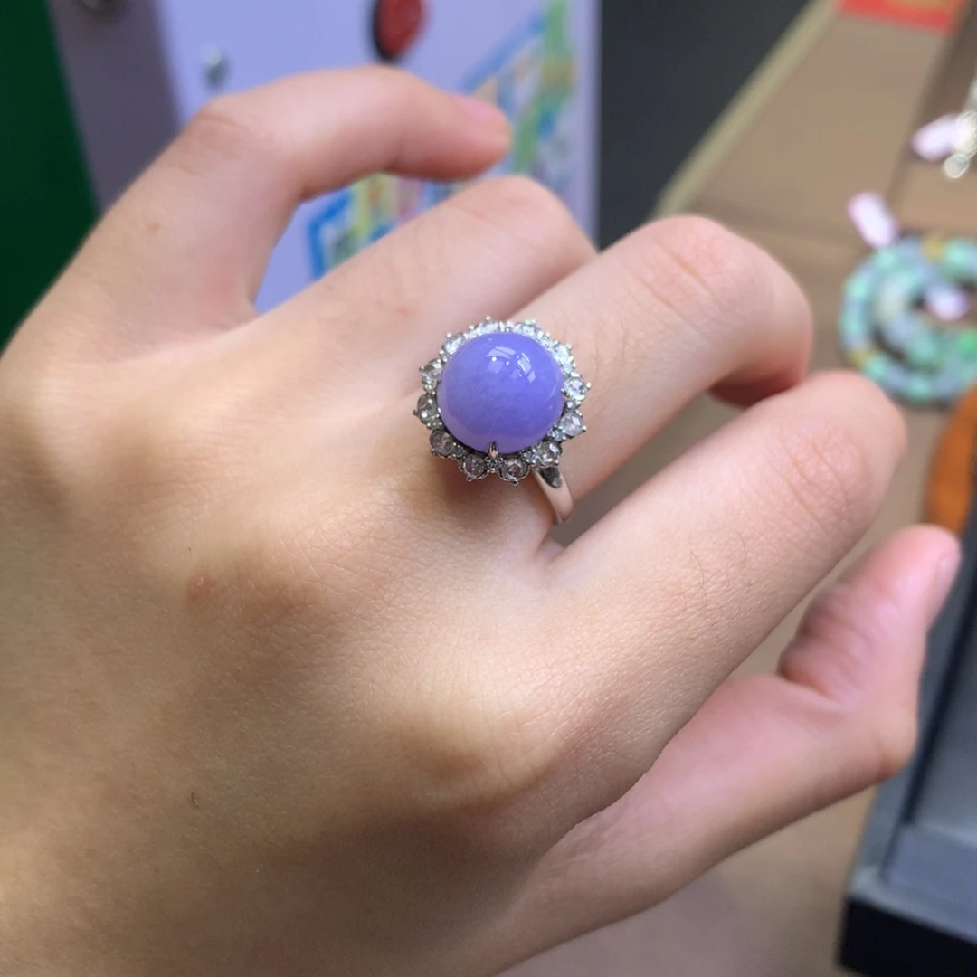 翡翠18K金镶嵌颈饰翡翠