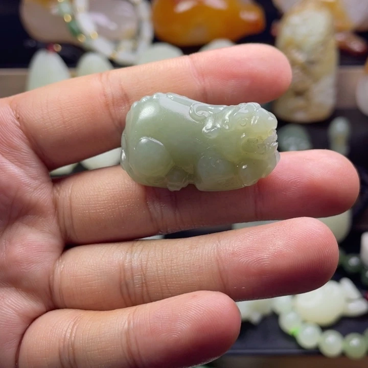 和田玉（糖玉）未镶嵌挂件