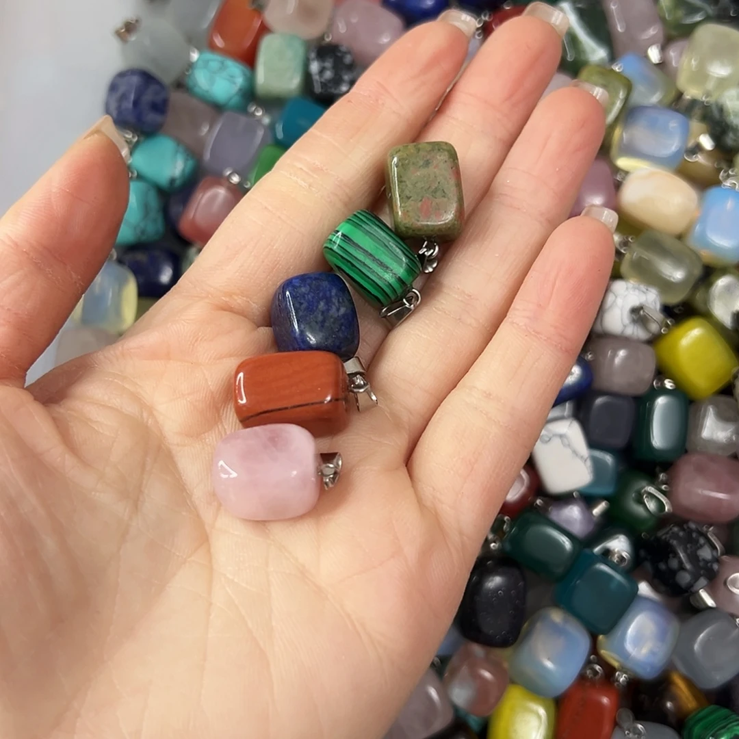 十***淑玛瑙/玉髓未镶嵌珠宝半成品，