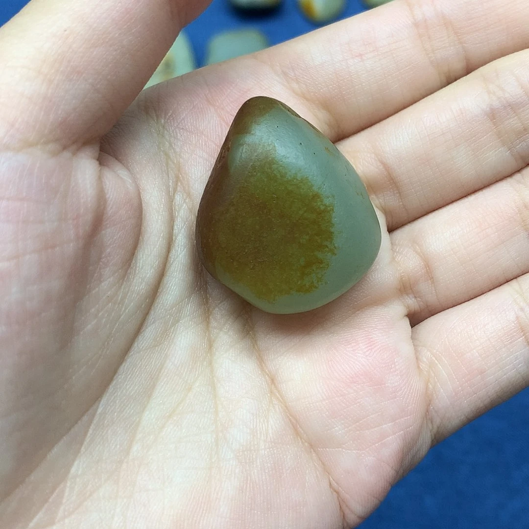九***天和田玉（糖玉）未镶嵌挂件