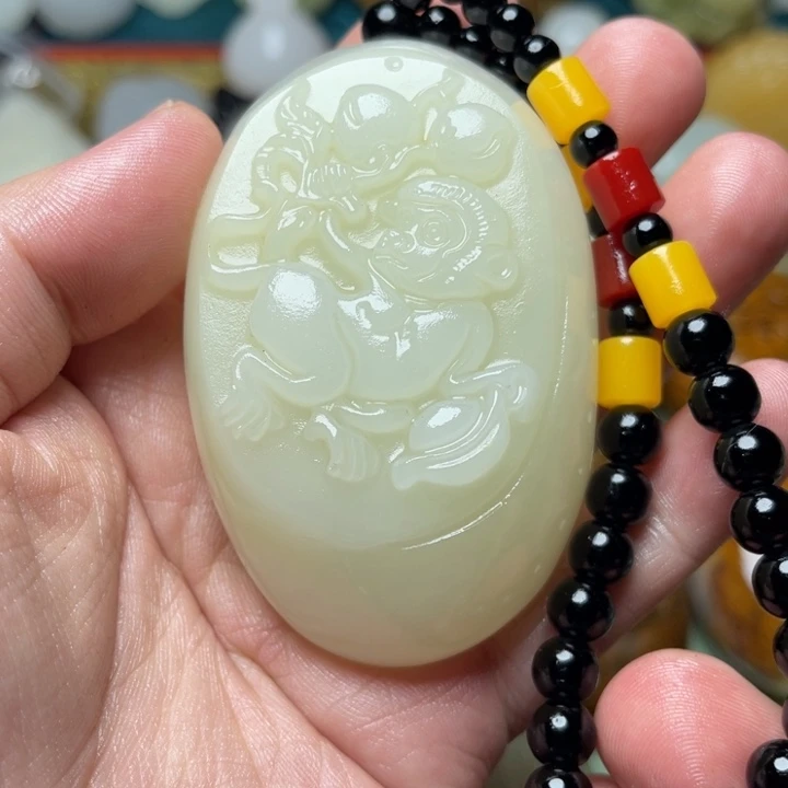 石材天然方解石手把件不退换