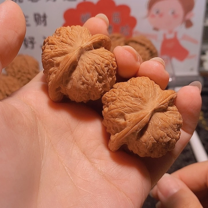 吊坠文玩核桃血麒麟