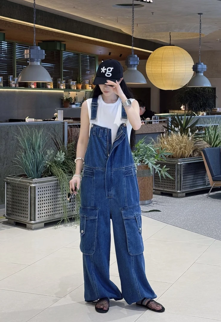 牛仔背带裤～新款阔腿多口袋工装版型宽松牛仔洗水背带裤