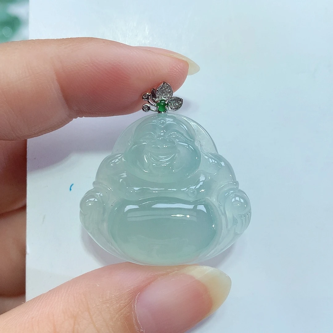 翡翠18K金镶嵌颈饰佛
