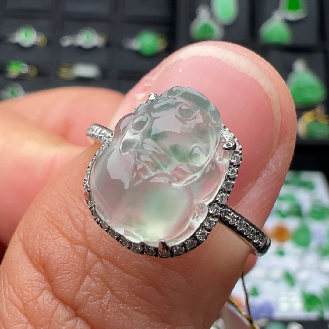 翡翠18K金镶嵌戒指貔貅10.6