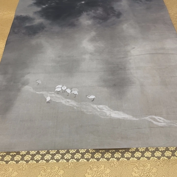 逸***主绢本你在干嘛呢我