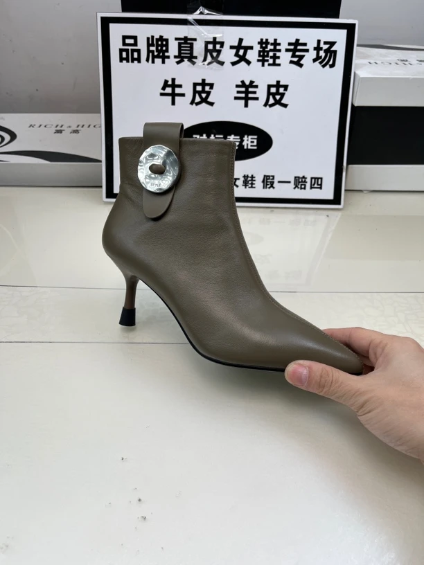 3116 卡其色 库2 羊皮短靴时尚