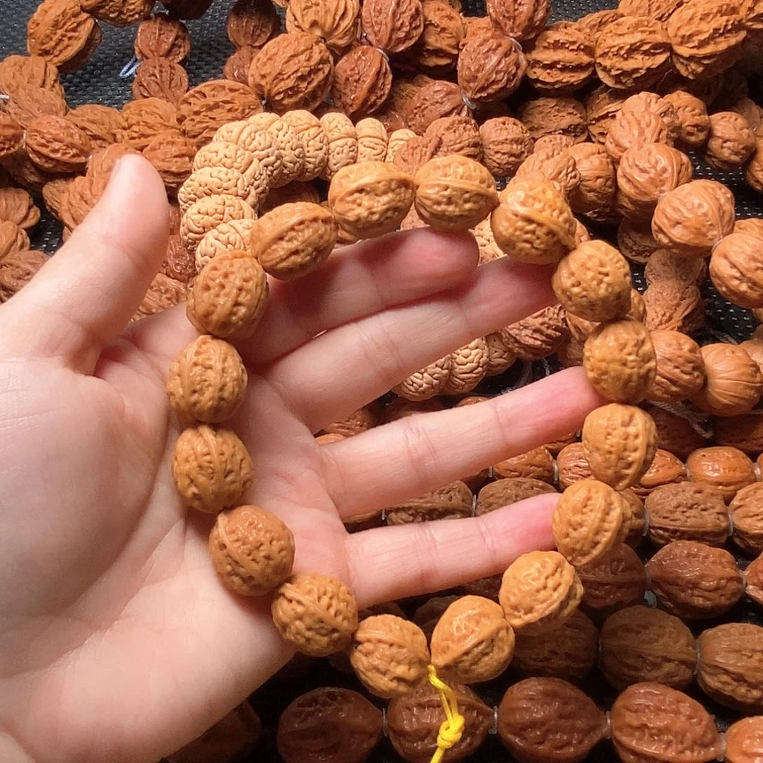 v***文玩核桃吊坠粗筋