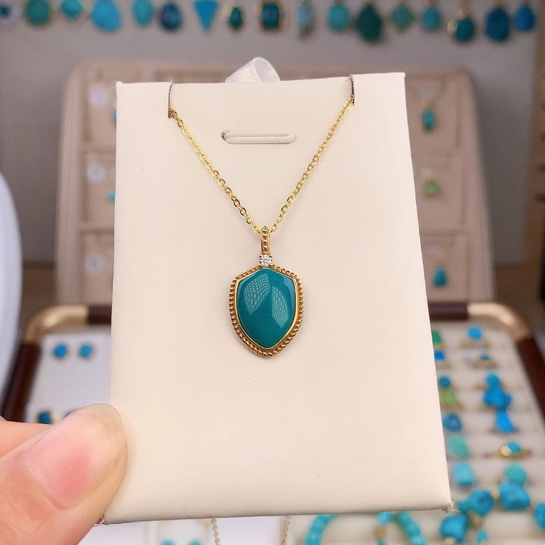 绿松石18K金镶嵌吊坠(赠链)