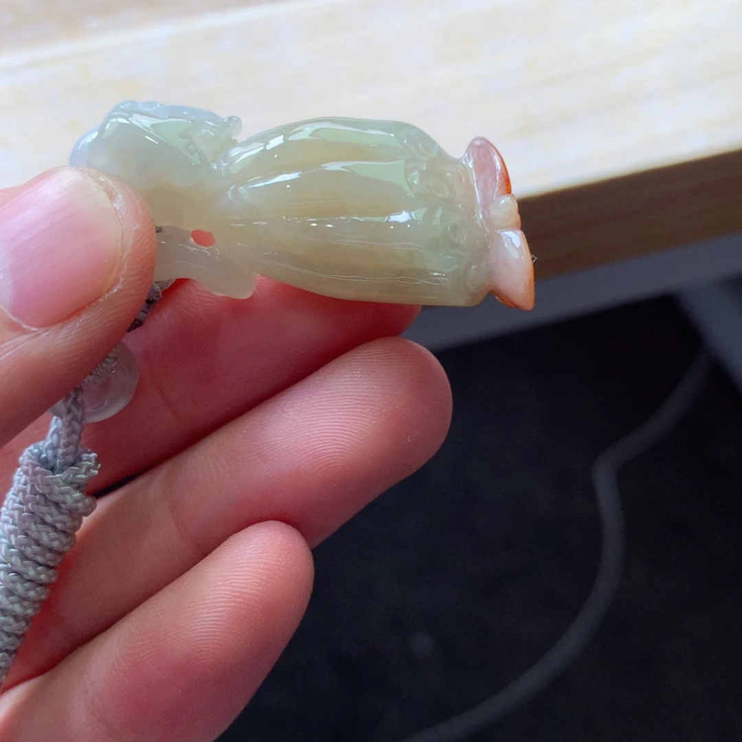 翡翠颈饰未镶嵌吊坠