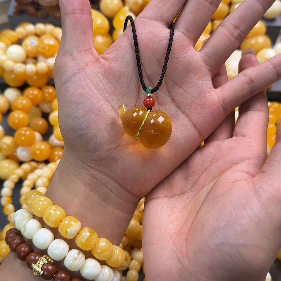 蜜蜡未镶嵌珠宝奇石