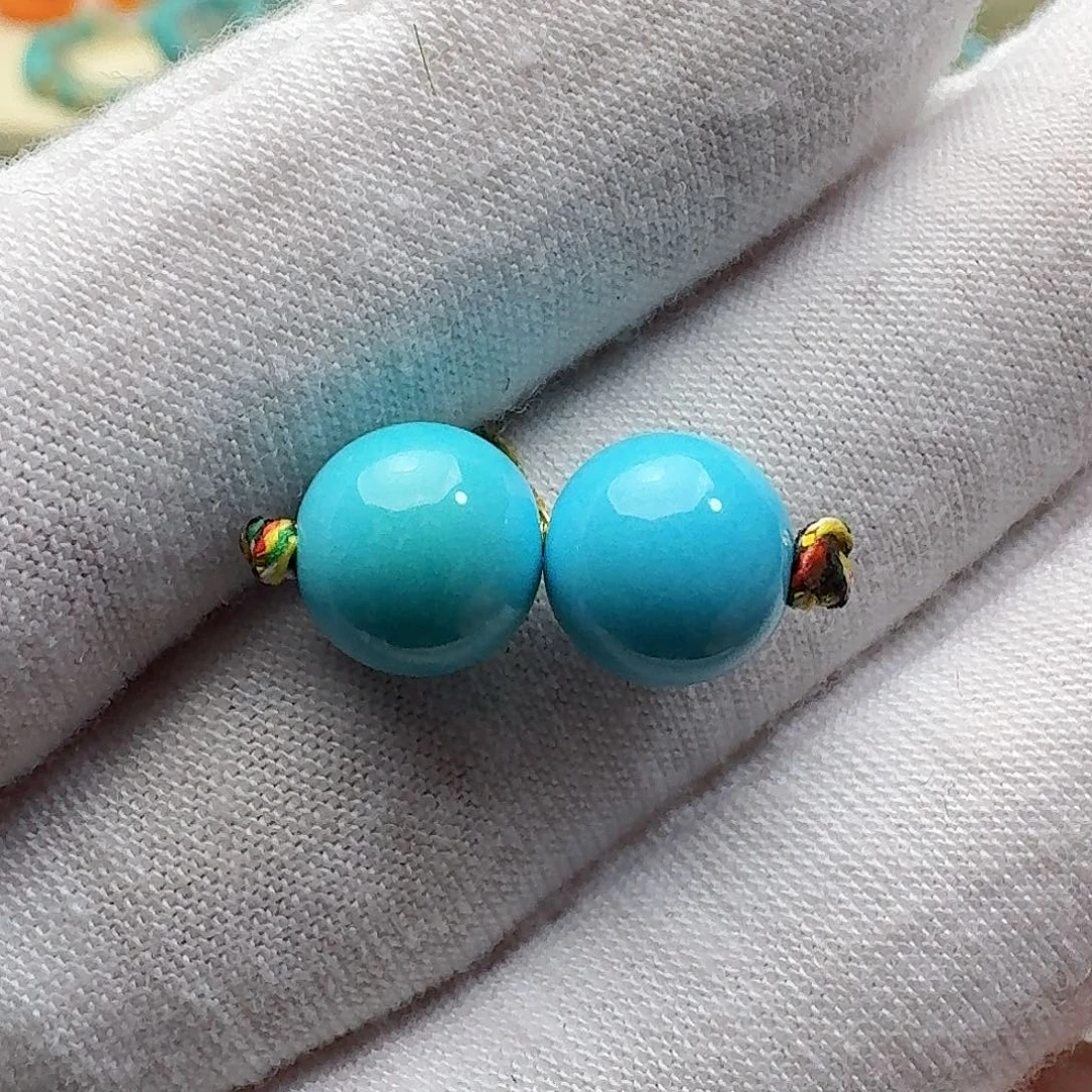 绿松石未镶嵌高瓷蓝对圆珠 直径8.5