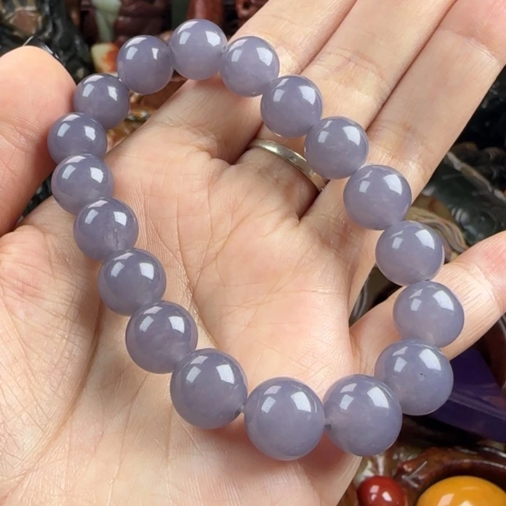 未镶嵌透闪石质玉珠宝奇石