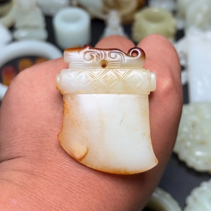 和田玉未镶嵌挂件