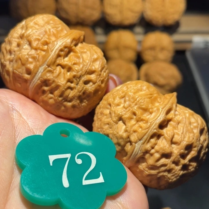 莲***玉龙鼎元宝核桃尺寸46