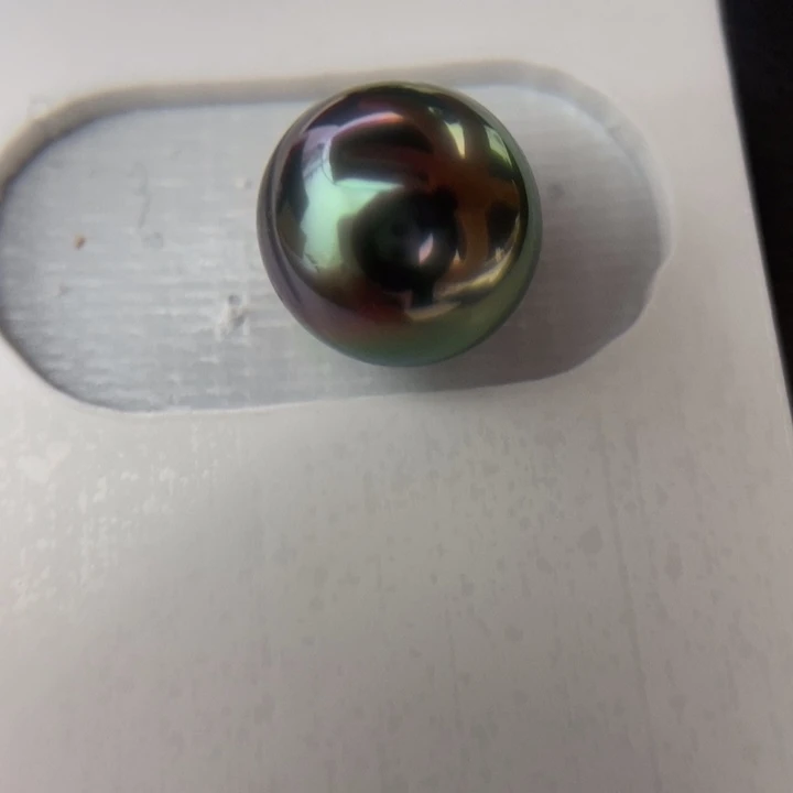 未镶嵌裸珠海水珍珠10.9mm辣色极光孔雀绿