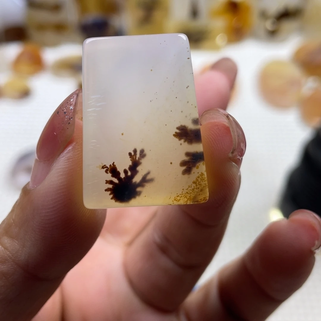 玛瑙/玉髓未镶嵌颈饰