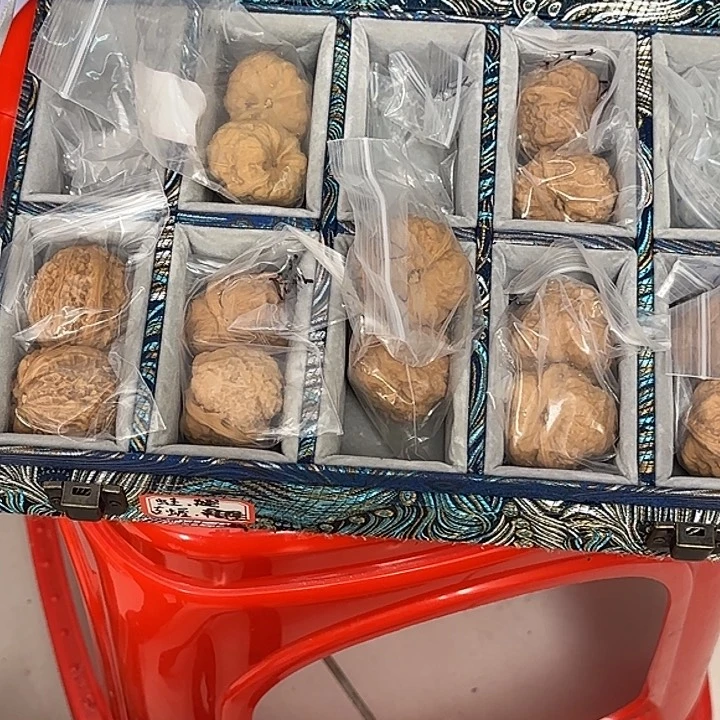 文玩核桃吊坠蛤蟆头延庆一对