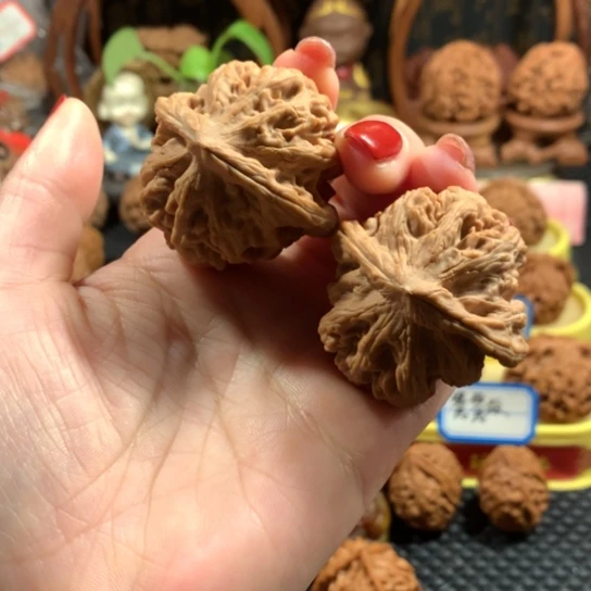 文玩核桃把件三羊谷