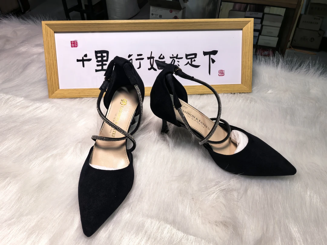 尖头休闲风欧美风春季细跟高跟鞋包头平安女鞋高跟鞋细跟方头