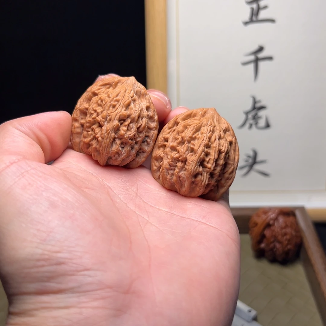 程***胖文玩核桃吊坠虎头