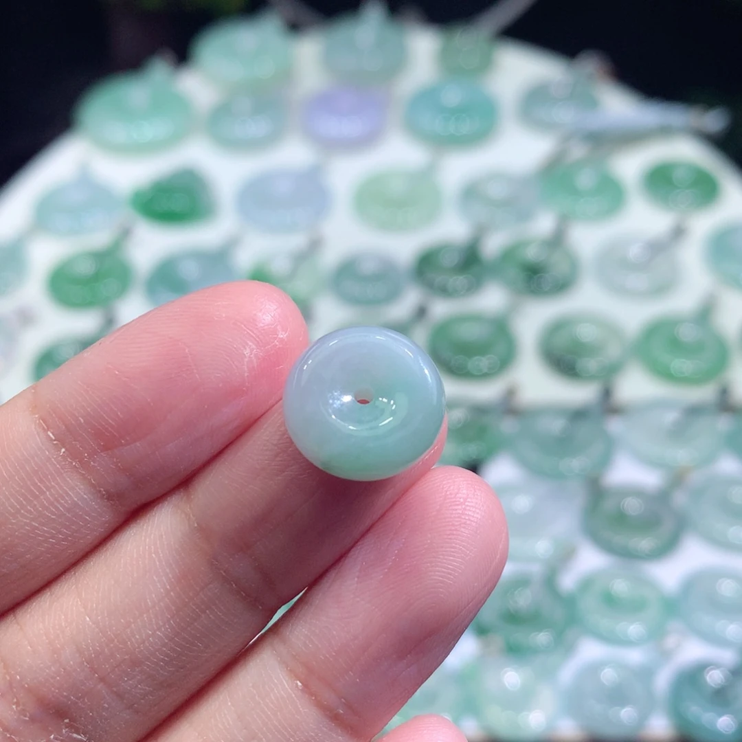 颈饰未镶嵌翡翠3