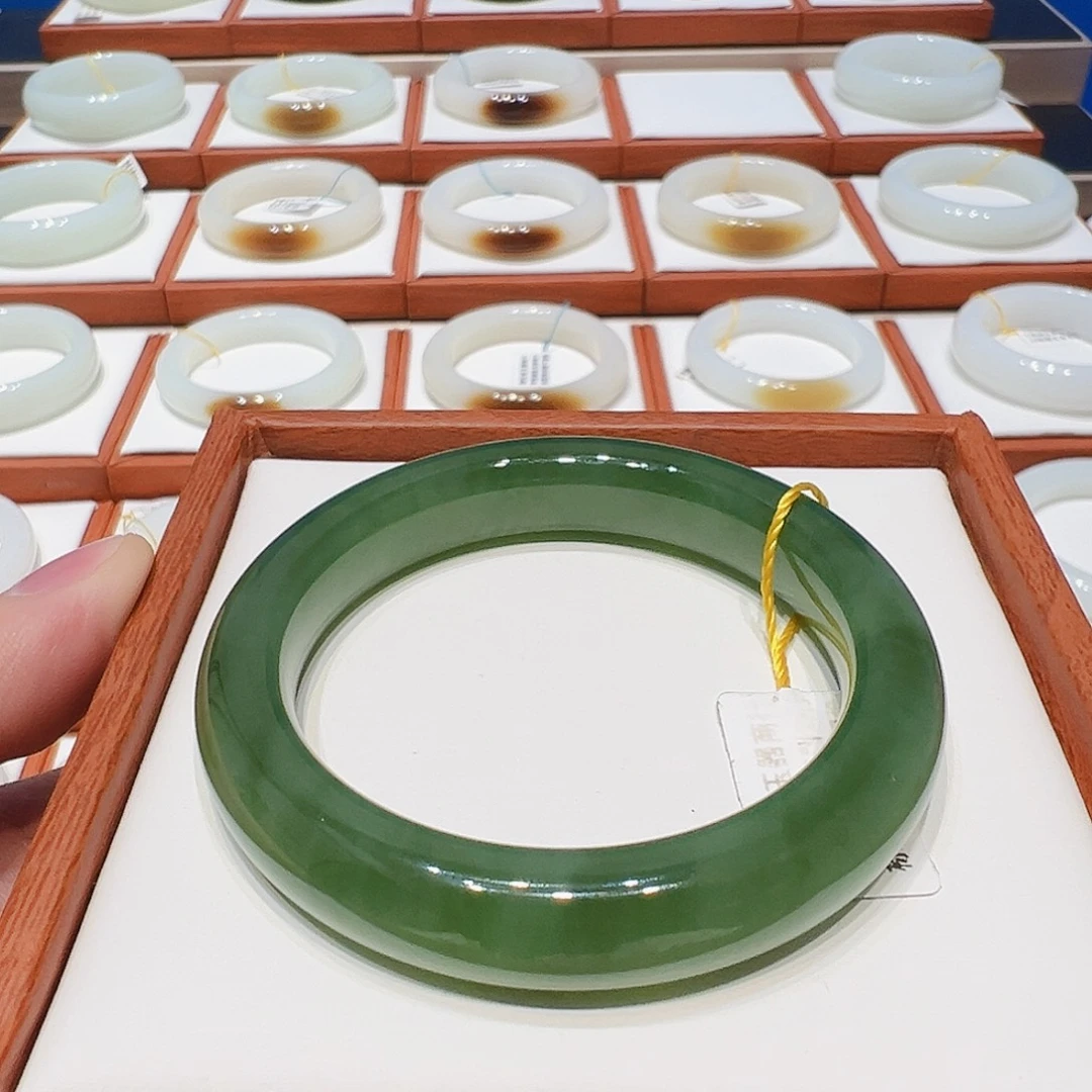 和田玉未镶嵌手镯白猫冰碧玉