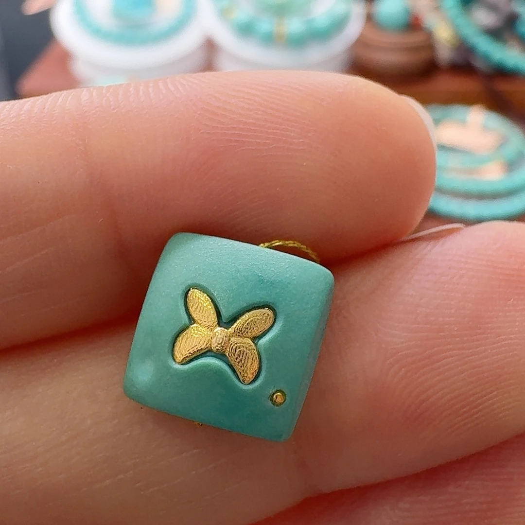 绿松石未镶嵌珠宝半成品