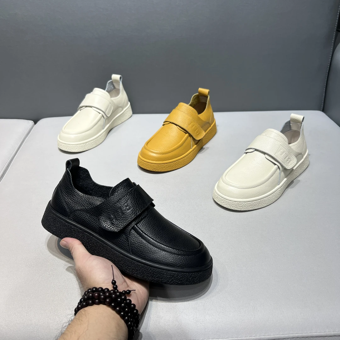 25年新款男鞋平跟纯色皮面魔术贴时尚休闲鞋舒适时尚春季软底潮流