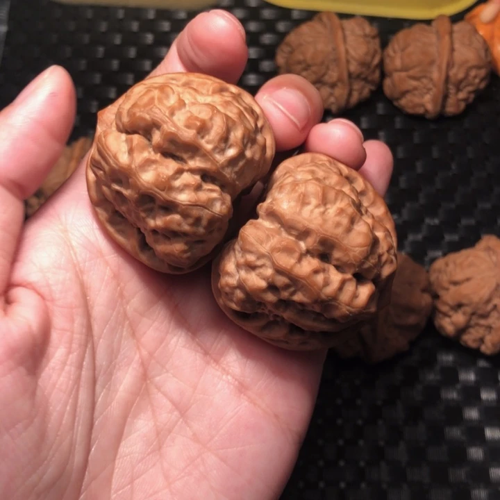 难***涂把件文玩核桃蛤蟆