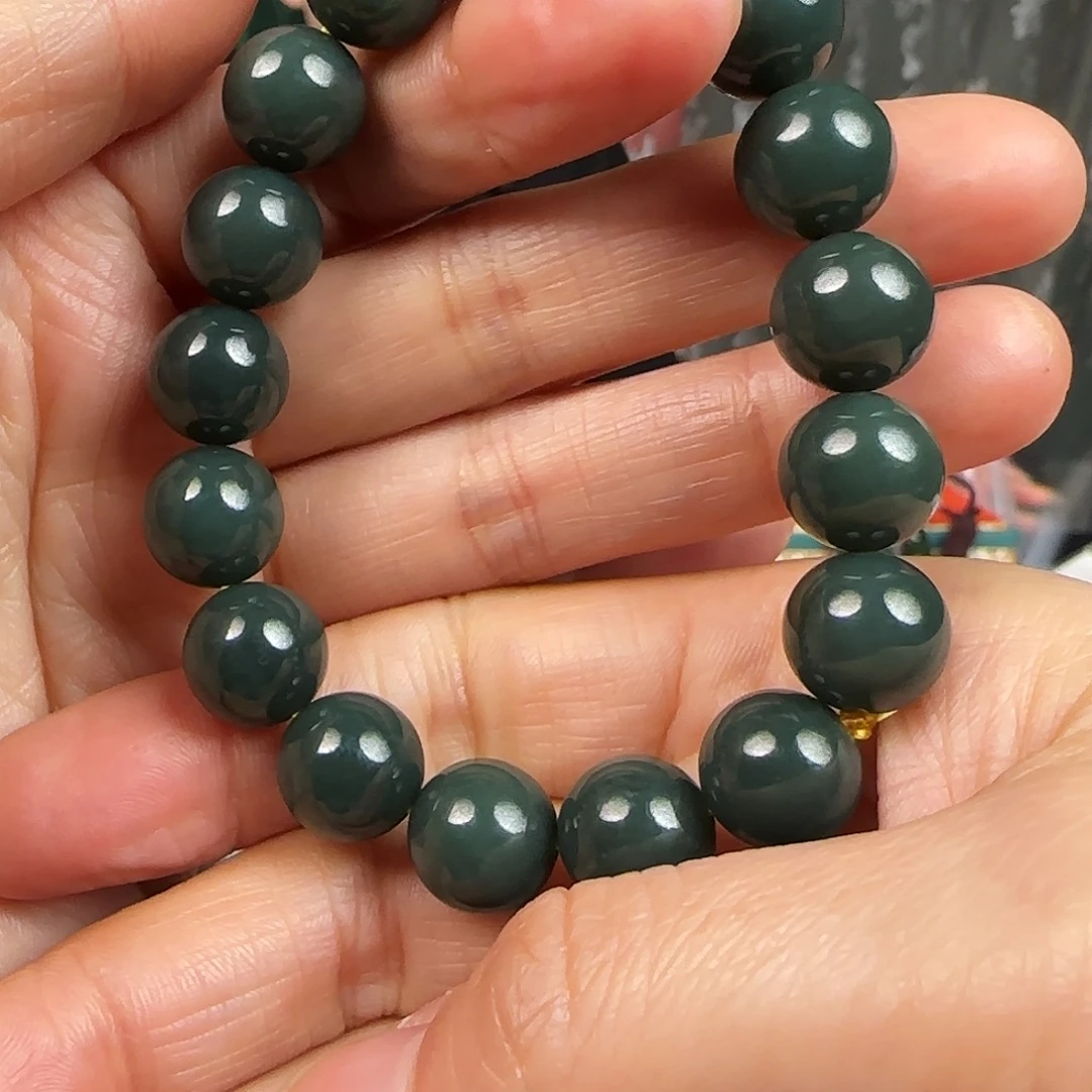 家***明和田玉未镶嵌把件