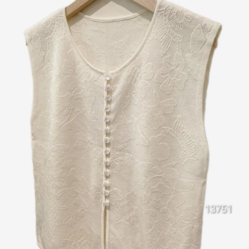 13751（部分无水洗唛，介意慎拍）CHUXUN新款欧根纱中式针织背心
