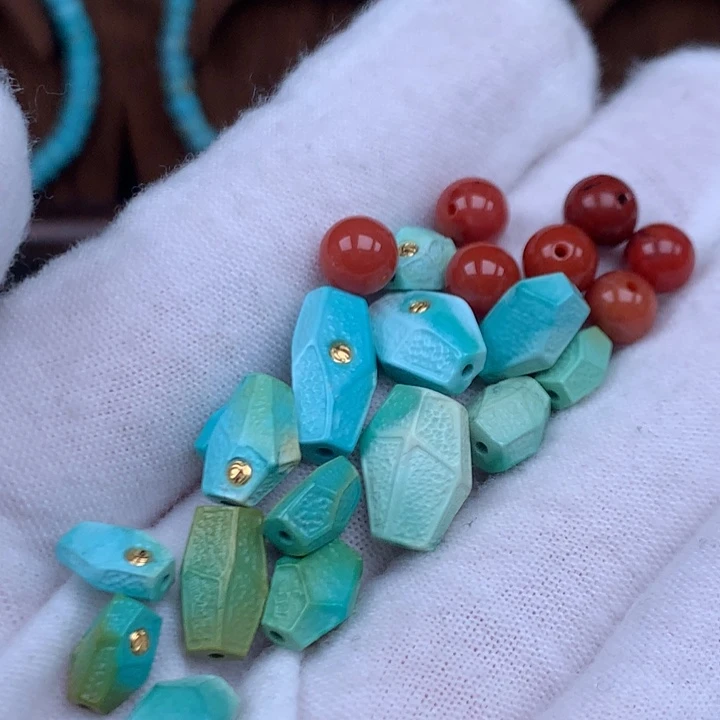 菏***艺南红玛瑙未镶嵌珠宝奇石