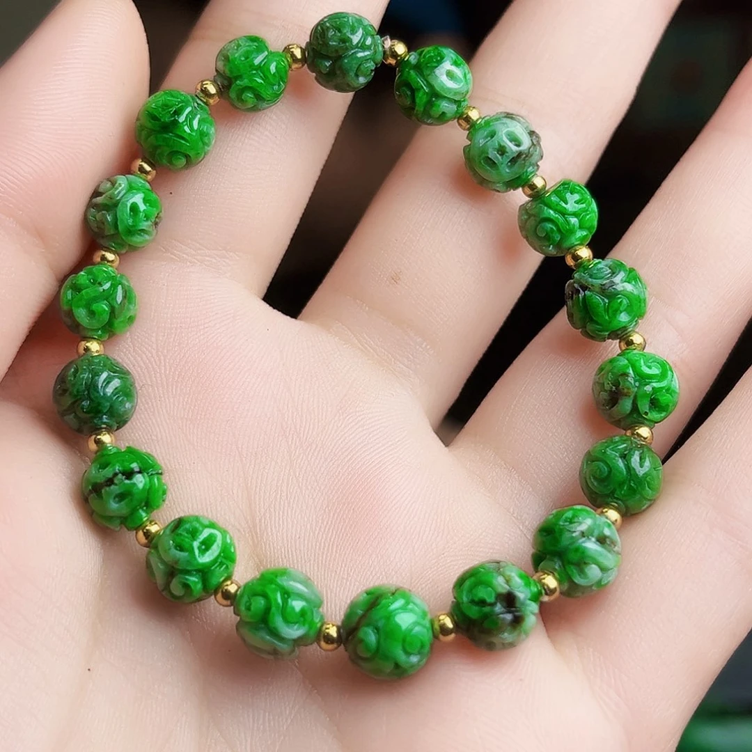 颈饰未镶嵌翡翠多样性