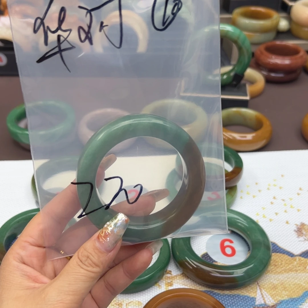 石英质玉手镯未镶嵌华**贸