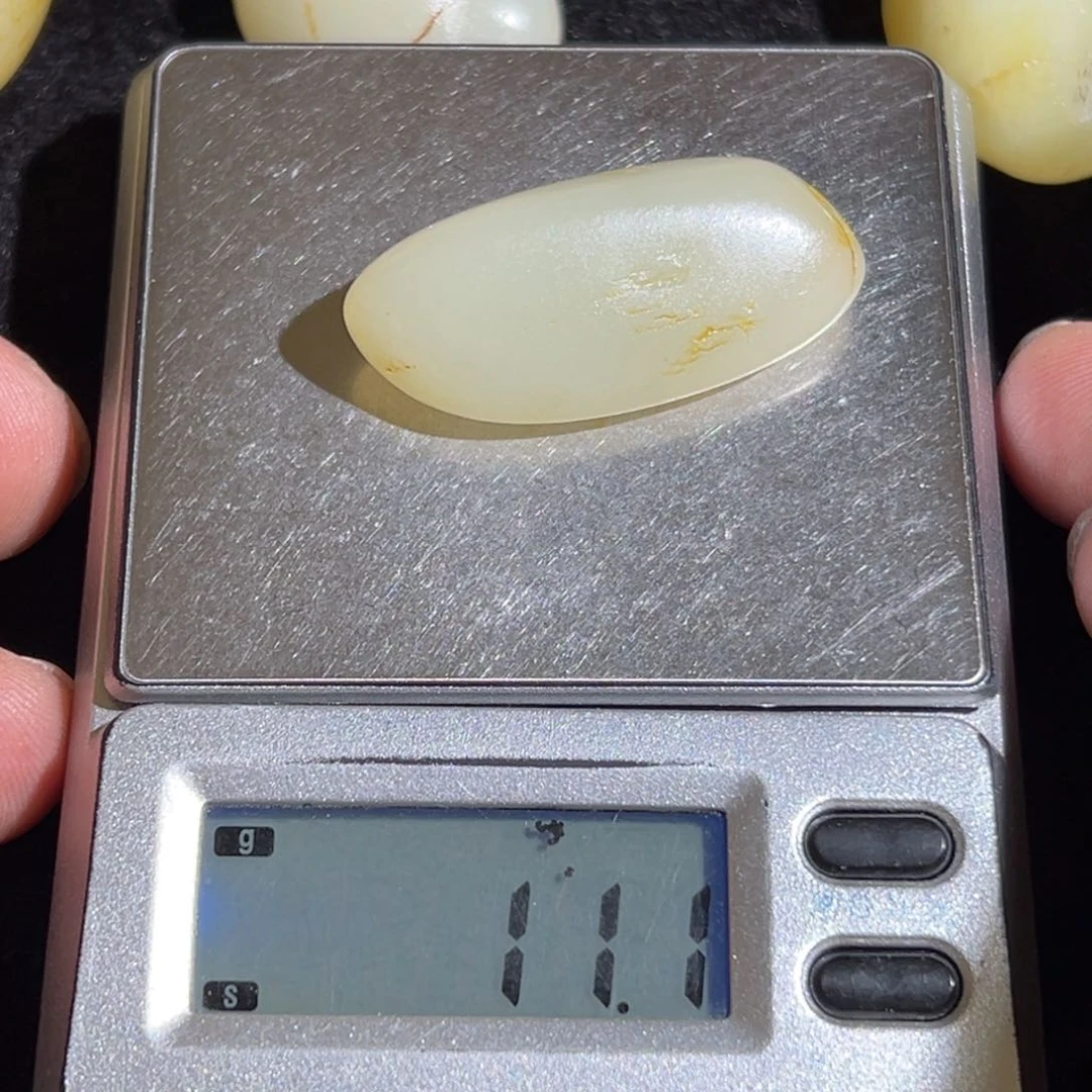 和田玉未镶嵌珠宝奇石