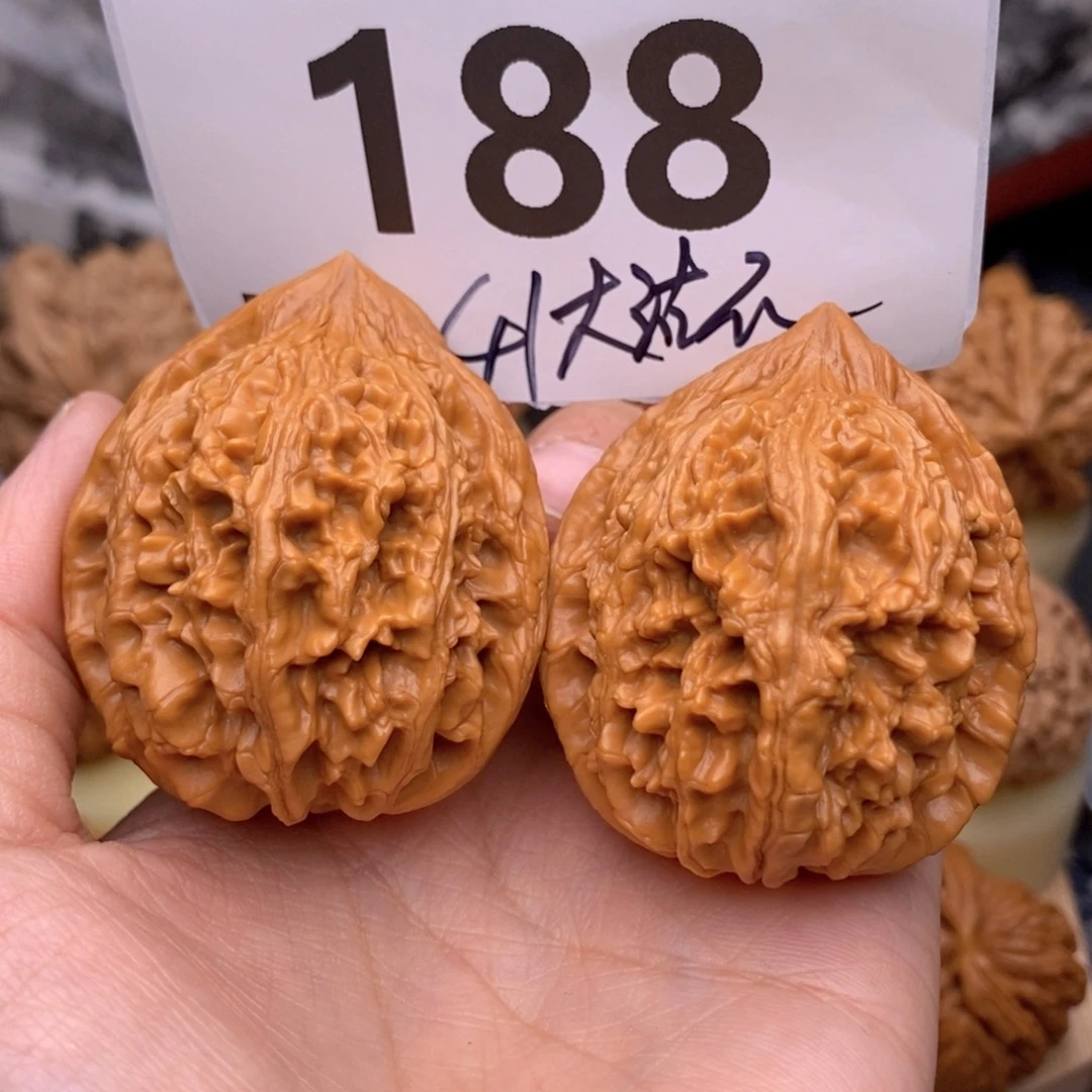 文玩核桃把件188号41大沽石