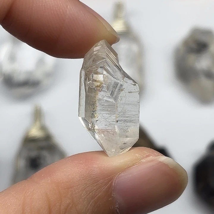 水晶未镶嵌颈饰闪灵钻24mm+