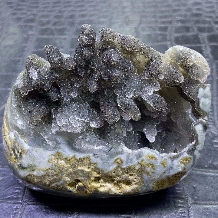 水晶奇石摆件未镶嵌